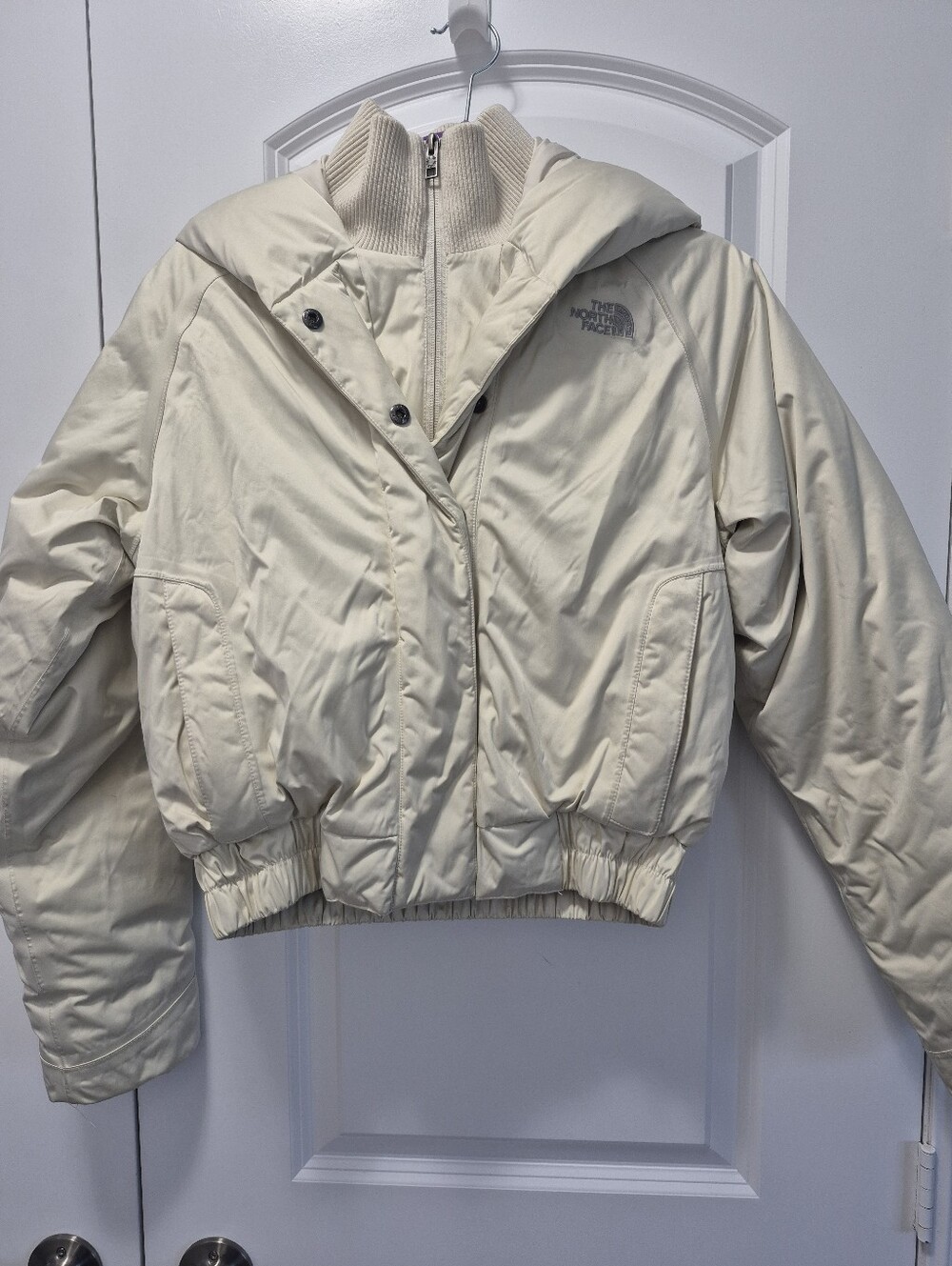 The North Face cropped puffer jacket, XS, Off-white/Cream